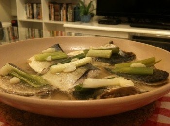 step6: 將步驟5放入電鍋中，外鍋放1杯水。待電鍋跳起就完成囉。