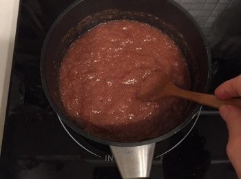 step6: 無花果汁愈煮愈濃稠，