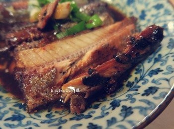 step6: <span class="group_2">醬汁</span>完全滲入.骨頭都酥了.完全不需要挑魚刺