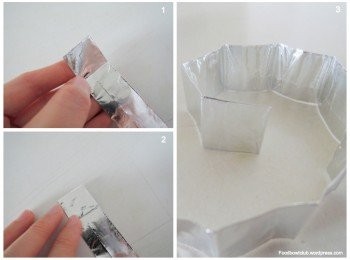 step2: 从边缘开始折0.5寸直到铝箔条的尾端。