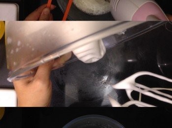 step9: 之後蛋白用打蛋器先打發至大泡，再分三次加入糖，打成濕性發泡（拿起打蛋器看到蛋白霜呈倒勾及把大碗倒轉，蛋白不會掉下）