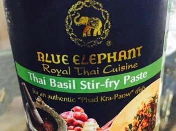 step2: 炒香九層塔醬和辣椒