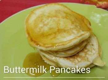 step5: 将两边都煎黄加上蜜糖趁热吃即可。