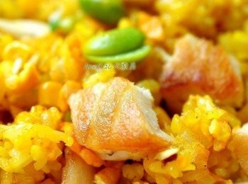 step8: 焦香的魚肉+香料飯的色澤,讓人食指大開。