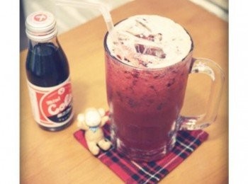 step4: 顏色看了好開心~~~ 櫻桃氣泡水完成&gt;////