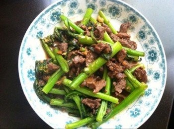 step4: 菜心軟身時，再加一點醬油，鹽調味即可。