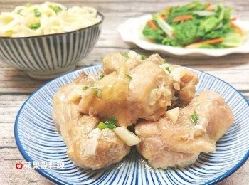 step4: 再燙個青菜，就是美味的一餐。