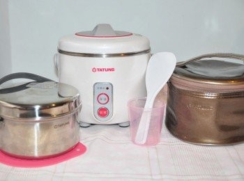 step10: 心動嗎?馬上行動喔~ 4/13開始在大同3C可以買到喔:) 首批1000台首賣價3590元，加送市價1200元保溫提袋與吳秉承新•美味關係料理食譜一本!