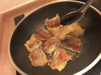 step8: 將<span class="group_2">醬汁</span>加入