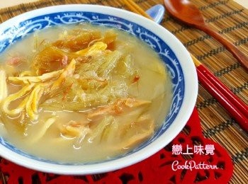 step6: 最後加入馬蹄粉水，煮滾後或翅湯稍稠即可。