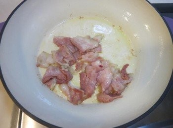 step6: 下鍋翻炒至出油.盛起備用