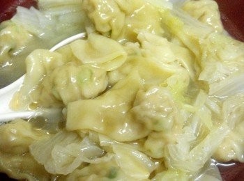 step3: P/S：湯頭部分大家可以使用雞湯，小魚幹煮的湯頭哦！