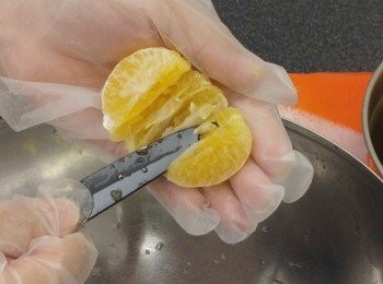 step3: 將果核挑走。