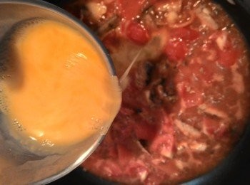 step4: 最後倒入蛋液拌一下即可