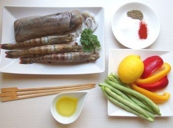 step1: 準備所有<span class="group_1">食材</span>,巴西里切碎