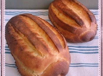 step11: 預熱焗爐, 焗爐210度預熱, 噴水, 然後以200度焗22-25分鐘。