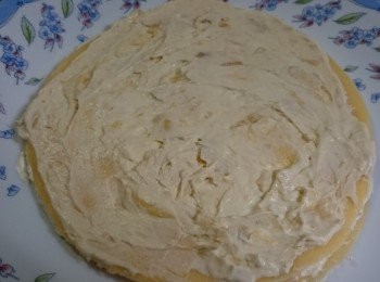 step12: 將已經拌勻忌廉的榴槤肉平均搽在每一塊皮上