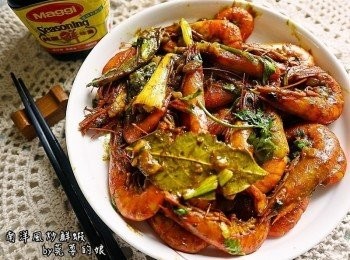 step9: 愛吃辣的可以加辣粉與<span class="group_3">香料粉</span>一起拌均或是吵的時候加入辣椒也可以~ 簡單做出道地南洋風，你一定要試試唷 (´・ω・｀)