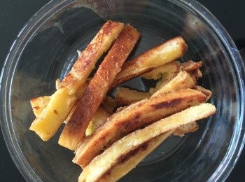 step5: 煎到顏色微焦~就可以關火~熱熱吃冷冷吃都很好吃❤️