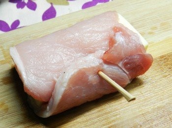 step5: 用牙籤固定住