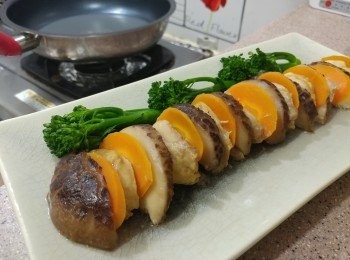 step8: 排上伴碟蔬菜備用