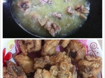 step3: 取出鍋加入適量的炸油，把醃製好的雞肉塊，沾上天婦羅炸粉，下鍋油炸。以中火炸至金黃色鬆脆，撈起瀝乾油分待用。
