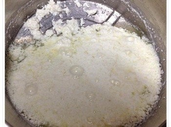 step3: 大約十分鐘以內就會呈現慢慢分離的狀態。