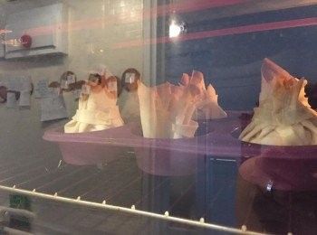 step4: 放進烤箱，先用底火烤15分鐘，然後轉上火200度烤10分鐘至金黃，