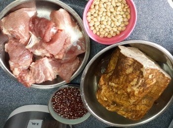 step1: 准备好材料