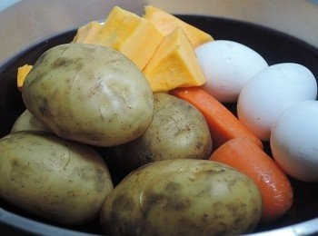 step1: 全部入電鍋，外鍋兩杯水