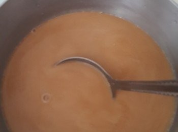 step1: 將地瓜粉~黑糖,<span class="group_1">食材</span>放入水中先拌勻