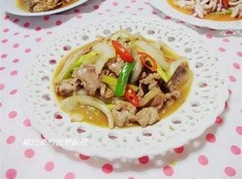 step5: 5.開胃下飯蔥爆豬肉就完成囉。