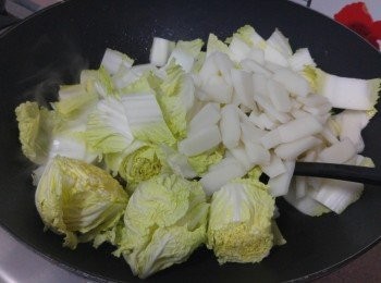 step3: 下菜及年糕片，