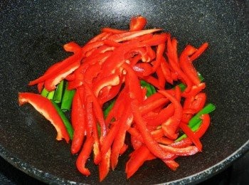 step3: 再下彩椒快炒
