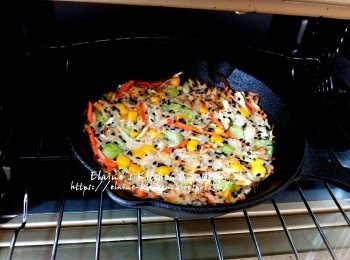 step13: 米餅焗10分鐘至表面金黃即可