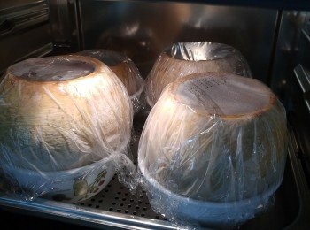 step8: 用蒸爐蒸三小時或明火燉三小時。