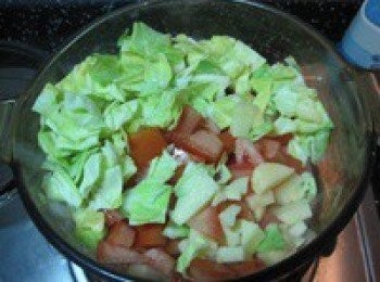 step4: 等洋蔥變透明時倒入其他蔬菜