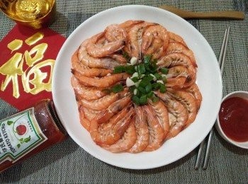 step6: 最後，即可盛盤享用「蒸蒸日上」、「鴻運當頭」的「蒸蒸日上展富貴」【亨氏番茄醬】。