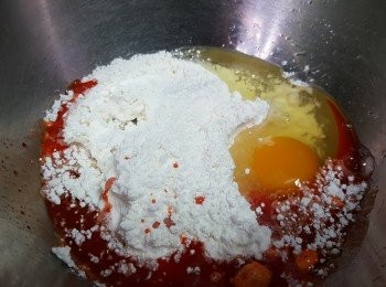 step6: 將<span class="group_2">粉漿材料：</span>倒入容器中，混合均勻