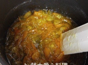 step3: 煮至果醬透明，成稔稠狀，即可熄火。