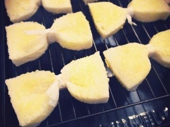 step8: 放入烤箱烤至表面呈現金黃色即可^^