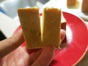 step2: 切成適量大小。中間劃一刀不切斷