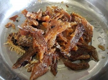 step4: 豆豉鯪魚，將豆豉同鯪魚分開備用