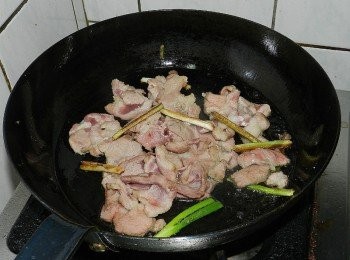 step3: 下豬肉快炒
