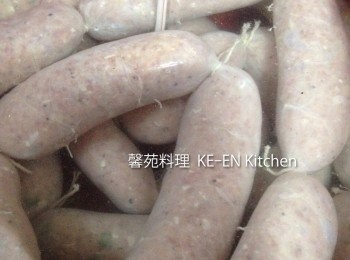 step4: 放入鍋內熱水80度煮五分鐘、即可使用。（一定要控制溫度）