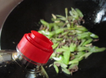 step7: 調入適量生抽