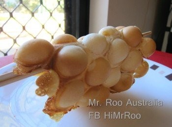 step5: 少少分享下:

1. 如果無自發粉, 用2杯普通麵粉 + 4 teaspoons baking powder就有一樣效果。

2. 澳洲呢度牛奶平到喊, 如果你係香港覺得牛奶太貴, 可以用水+花奶, 因為咁樣比較合乎成本, 所以其實好多邊街小店其實都係咁溝的。