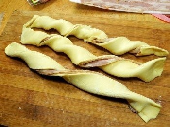 step6: 將<span class="group_3">培根捲</span>捲起來