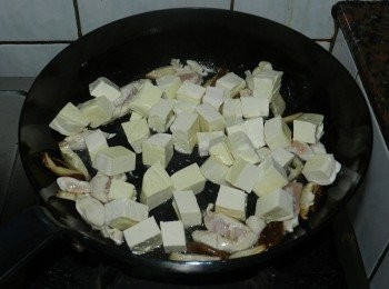 step3: 再下臭豆腐快炒