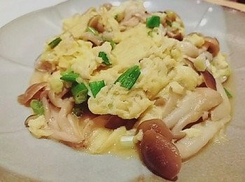 step5: 待蛋液凝固即可完成盛盤